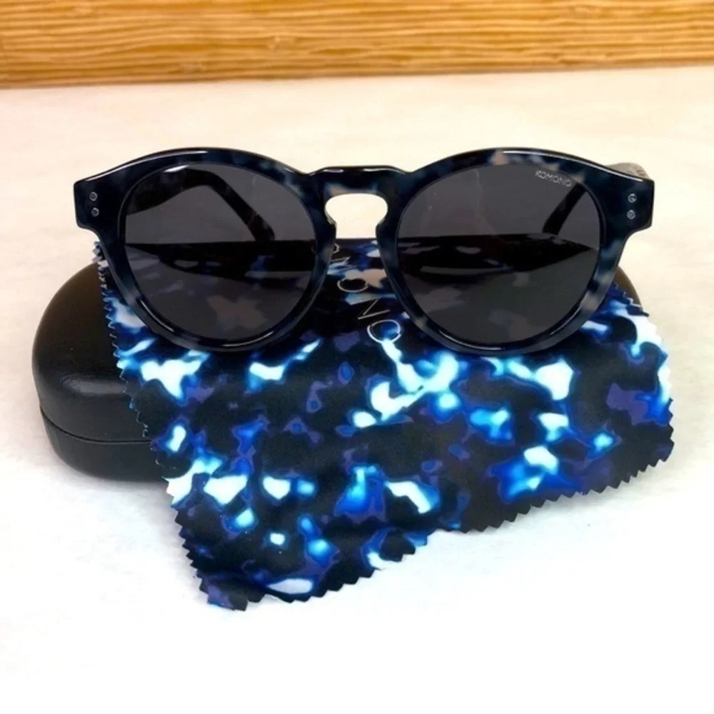 KOMONO Women’s Sunglasses NEW Round Blue Clement Indigo Demi Sunglasses